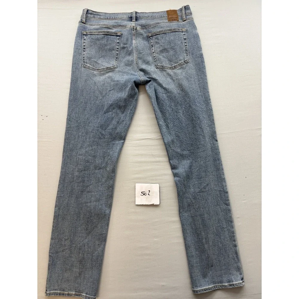 Goodfellow & Co Mens Slim Fit Jeans 34x32 Light Wash Total Flex Denim Blue